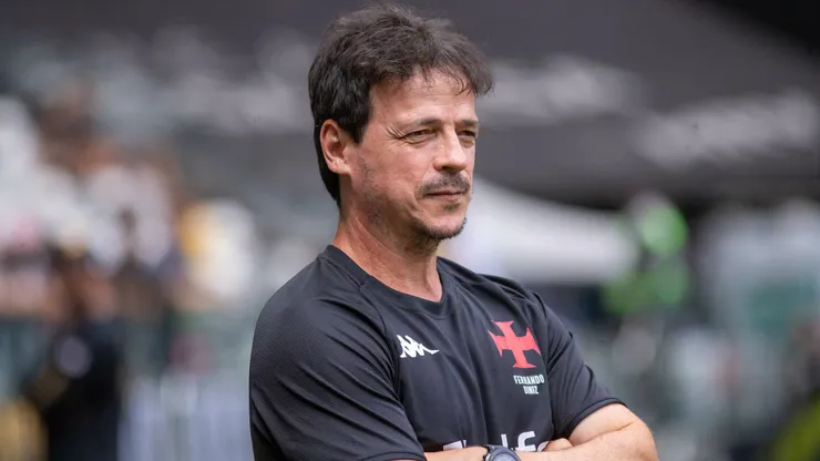 MG - BELO HORIZONTE - 07/12/2025 - BRASILEIRO A 2025, ATLETICO-MG X VASCO - Fernando Diniz tecnico do Vasco durante partida contra o Atletico-MG no estadio Arena MRV pelo campeonato Brasileiro A 2025. Foto: Fernando Moreno/AGIF