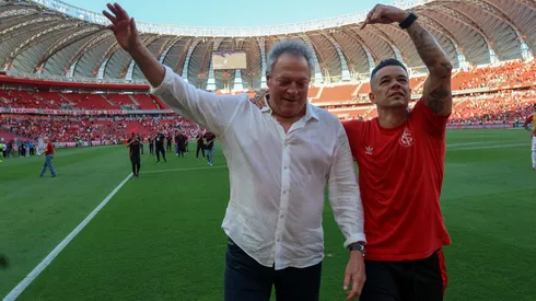 Abel Braga e D'Alessandro comemoraram permanência do Inter