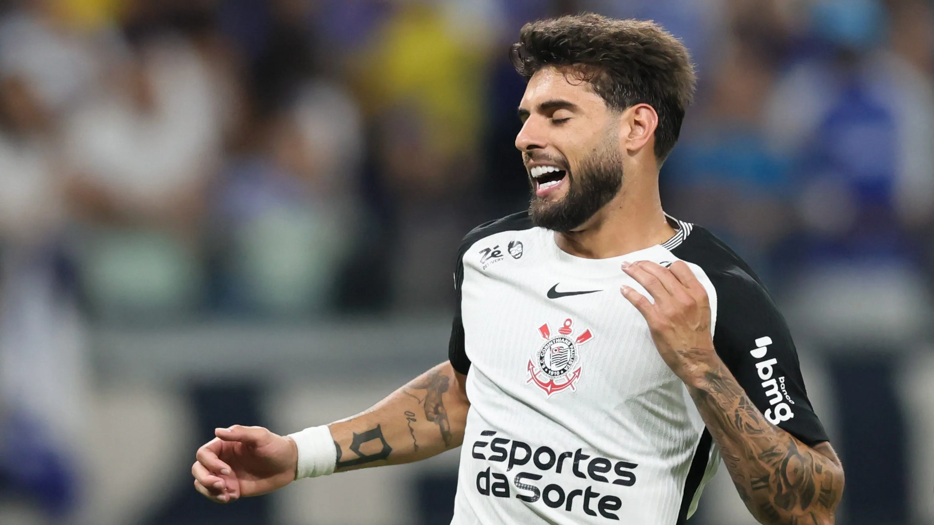 MG – BELO HORIZONTE – 23/11/2025 – BRASILEIRO A 2025, CRUZEIRO X CORINTHIANS – Yuri Alberto jogador do Corinthians lamenta durante partida contra o Cruzeiro no estadio Mineirao pelo campeonato Brasileiro A 2025. Foto: Gilson Lobo/AGIF