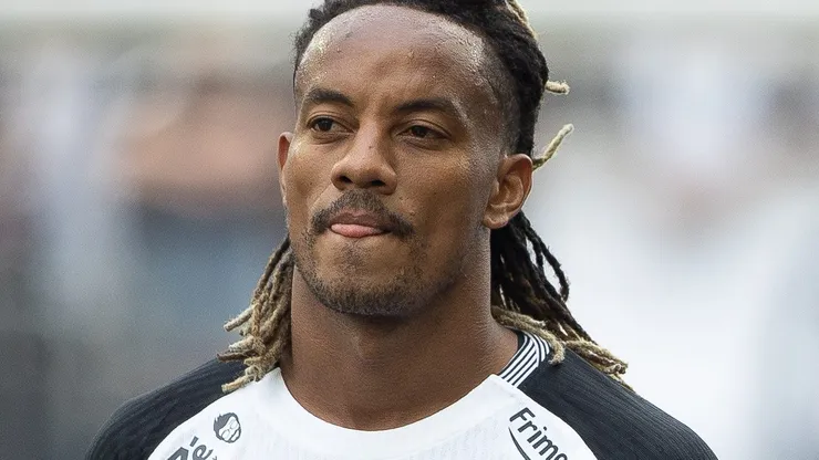 SP - SAO PAULO - 07/12/2025 - BRASILEIRO A 2025, CORINTHIANS X JUVENTUDE - Andre Carrillo jogador do Corinthians lamenta durante partida contra o Juventude no estadio Arena Corinthians pelo campeonato Brasileiro A 2025. Foto: Joisel Amaral/AGIF