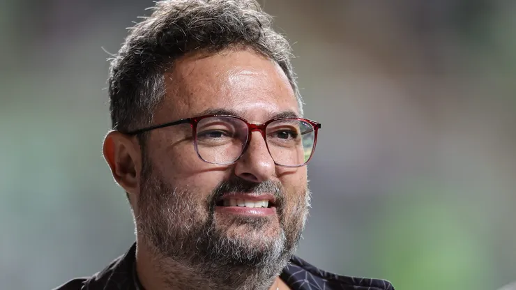 Alexandre Mattos é quem encabeça as negociações no Santos.