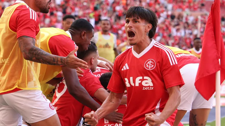 Bernabei festejou permanência do Internacional na Série A