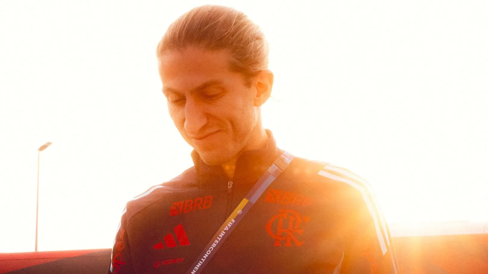 Filipe Luís durante treinamento do Flamengo no Catar para o Mundial – Foto: Adriano Fontes/Flamengo