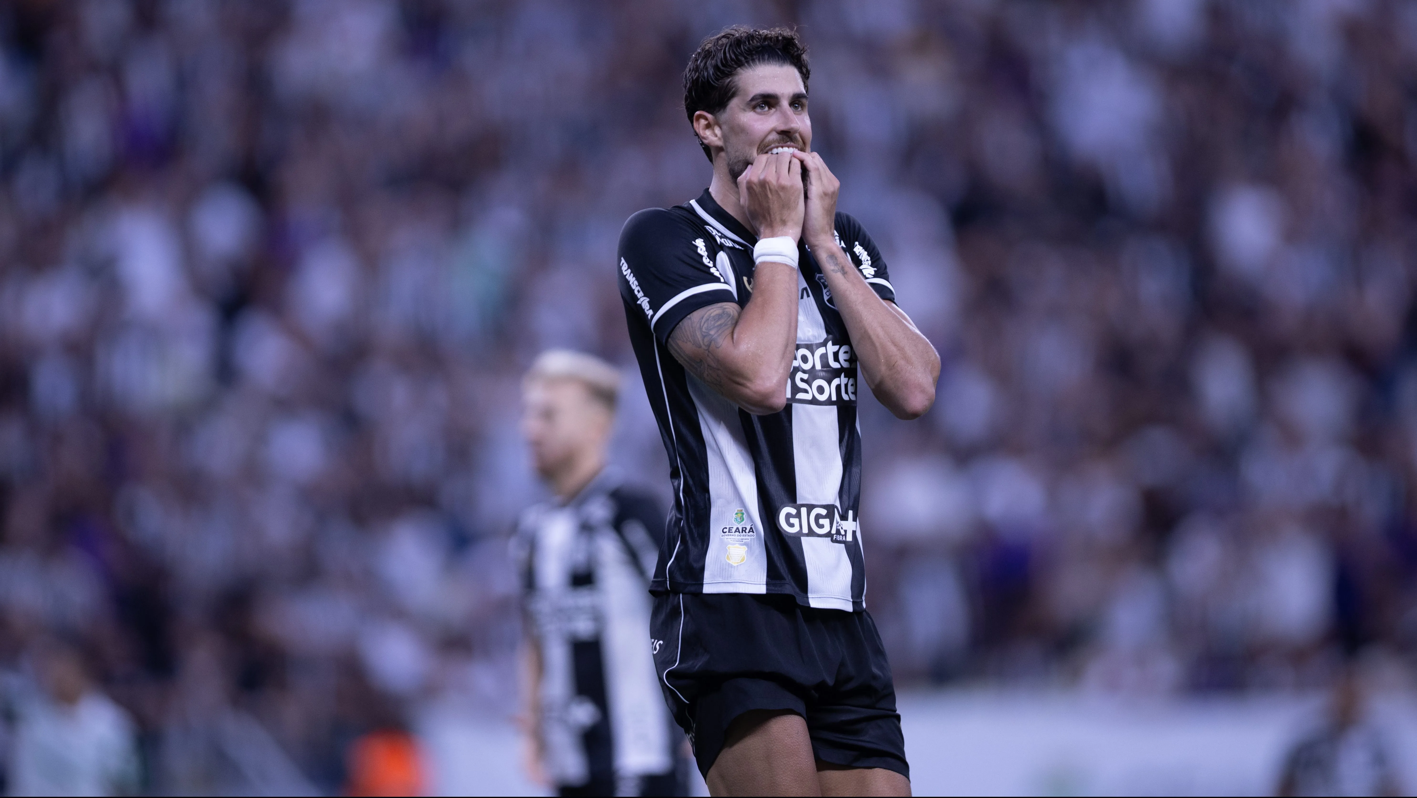 Pedro Raul interessa ao Internacional - Foto: Baggio Rodrigues/AGIF.