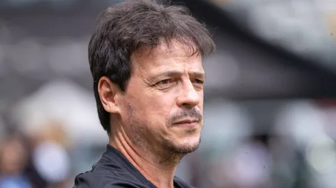 Fernando Diniz tecnico do Vasco durante partida contra o Atletico-MG no estadio Arena MRV pelo campeonato Brasileiro A 2025. Foto: Fernando Moreno/AGIF