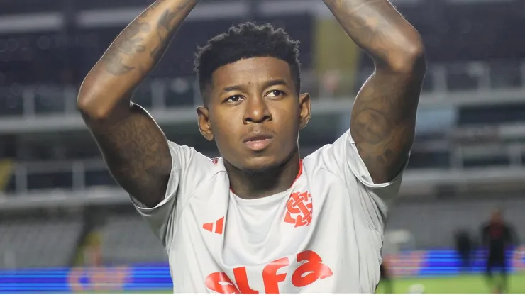 Vitão, zagueiro do Inter em partida pelo campeonato brasileiro (Foto: Ricardo Duarte / Internacional)