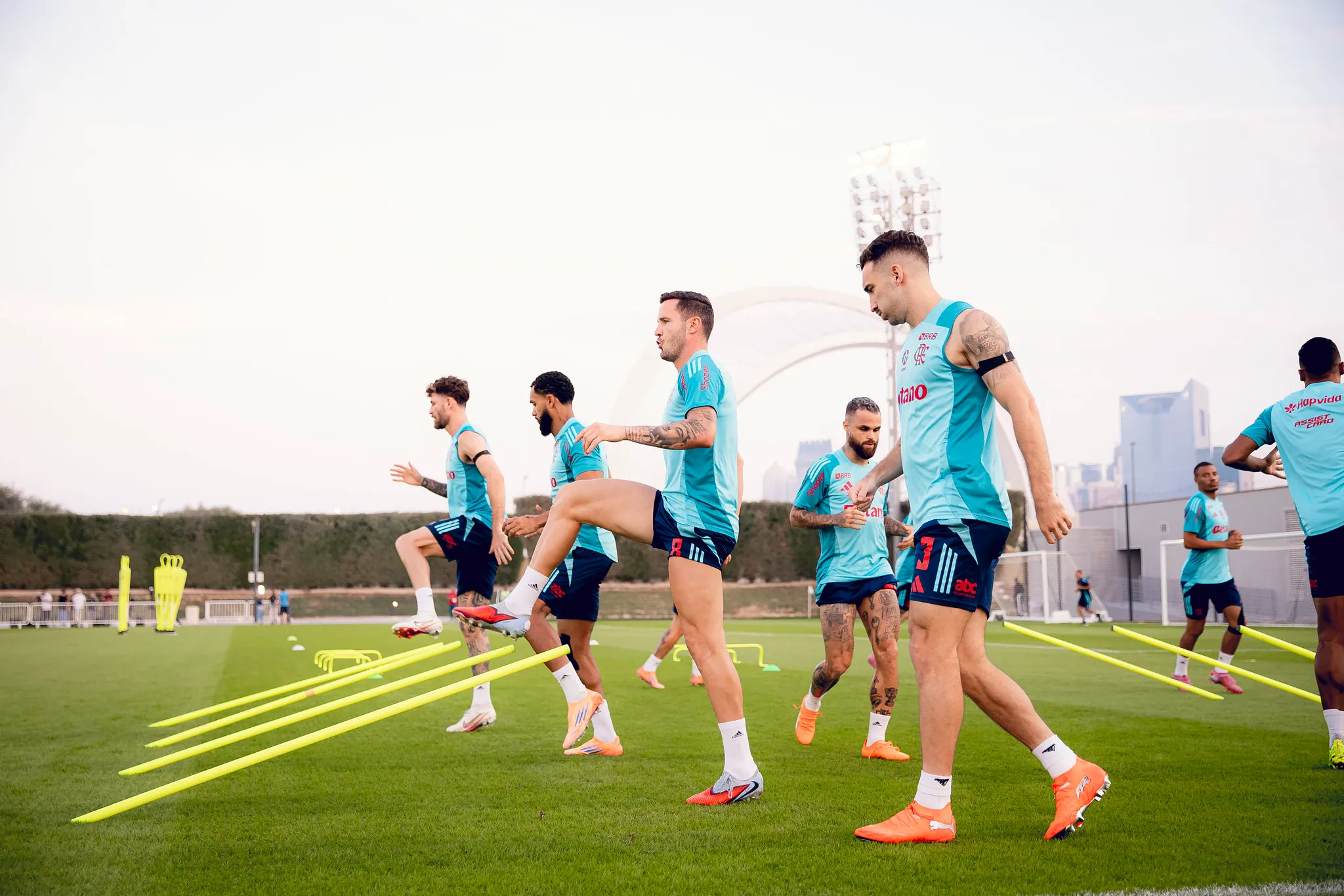Flamengo inicia treinamentos no Qatar. Adriano Fontes/Flamengo