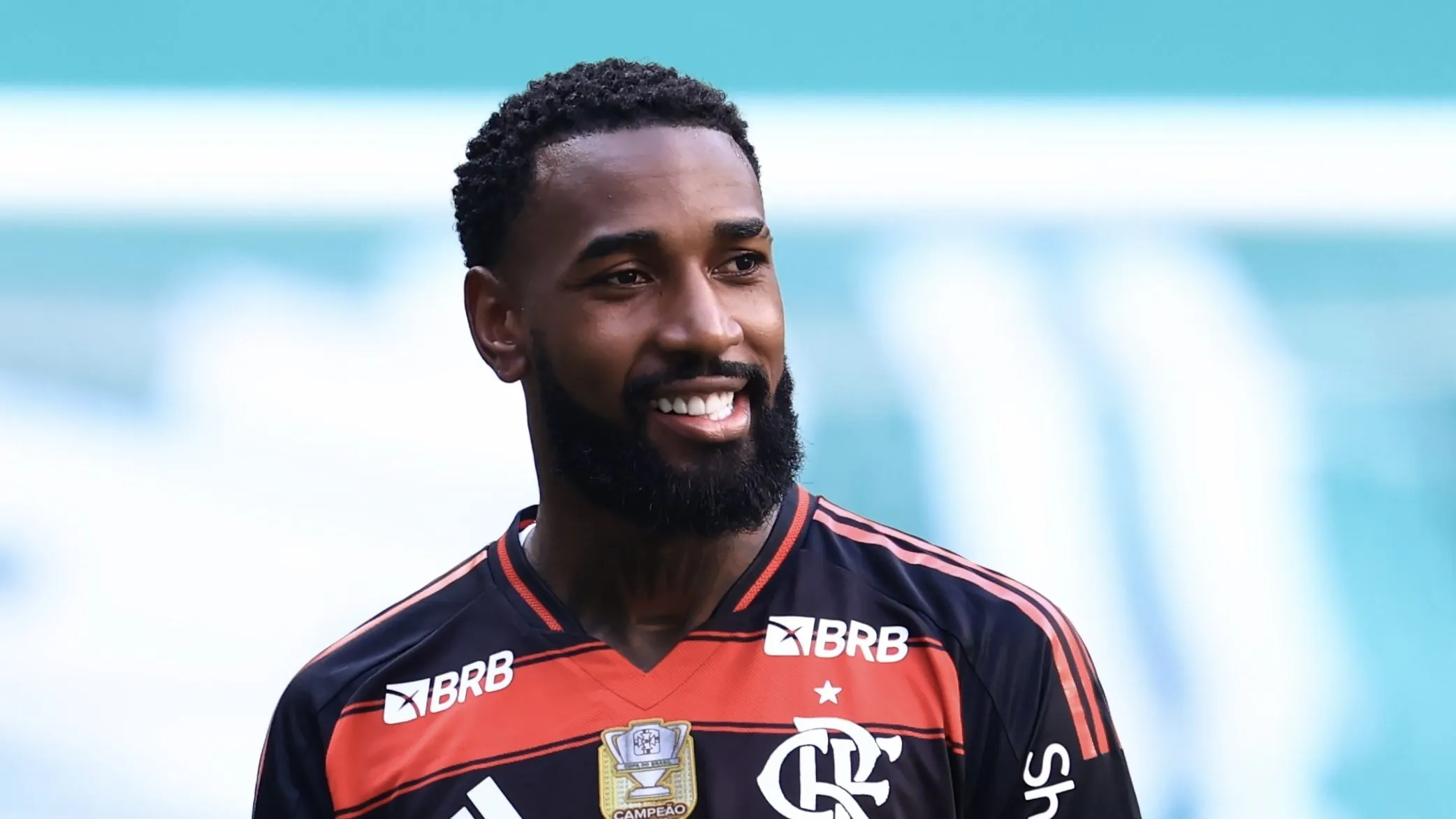 Gerson quando atuava pelo Flamengo durante partida contra o Palmeiras no estadio Arena Allianz Parque pelo campeonato Brasileiro A 2025. Foto: Marcello Zambrana/AGIF