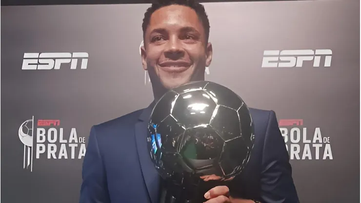 Vitor Roque foi premiado no prêmio Bola de Prata. Foto: Thomas Lagôa/Bolavip Brasil