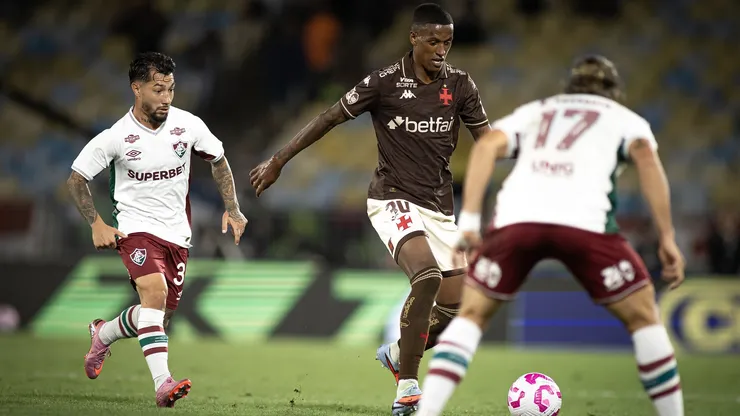 Vasco e Fluminense se enfrentam nesta quinta (11) em São Januário