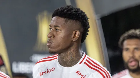 Vitão durante jogo do Inter pela Libertadores contra o Flamengo.