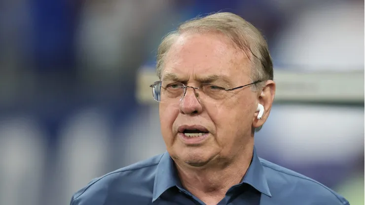 Osmar Stabile assumiu o comando do Corinthians em 2025 - Foto: Gilson Lobo/AGIF