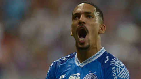 Lateral tem o futuro incerto - Foto: Jhony Pinho/AGIF.