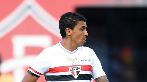 Luiz Gustavo, jogador do São Paulo – Foto: Jhony Pinho/AGIF