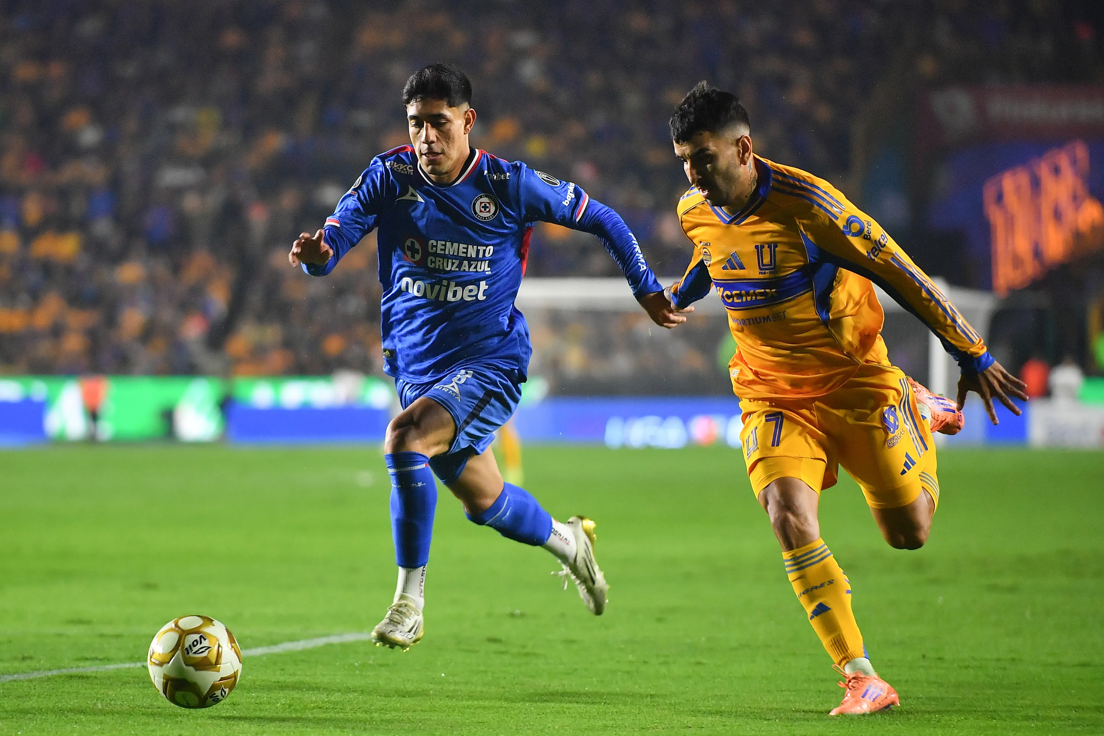 Cruz Azul vem de uma eliminação para o Tigres no México. Foto: Azael Rodriguez/Getty Images.