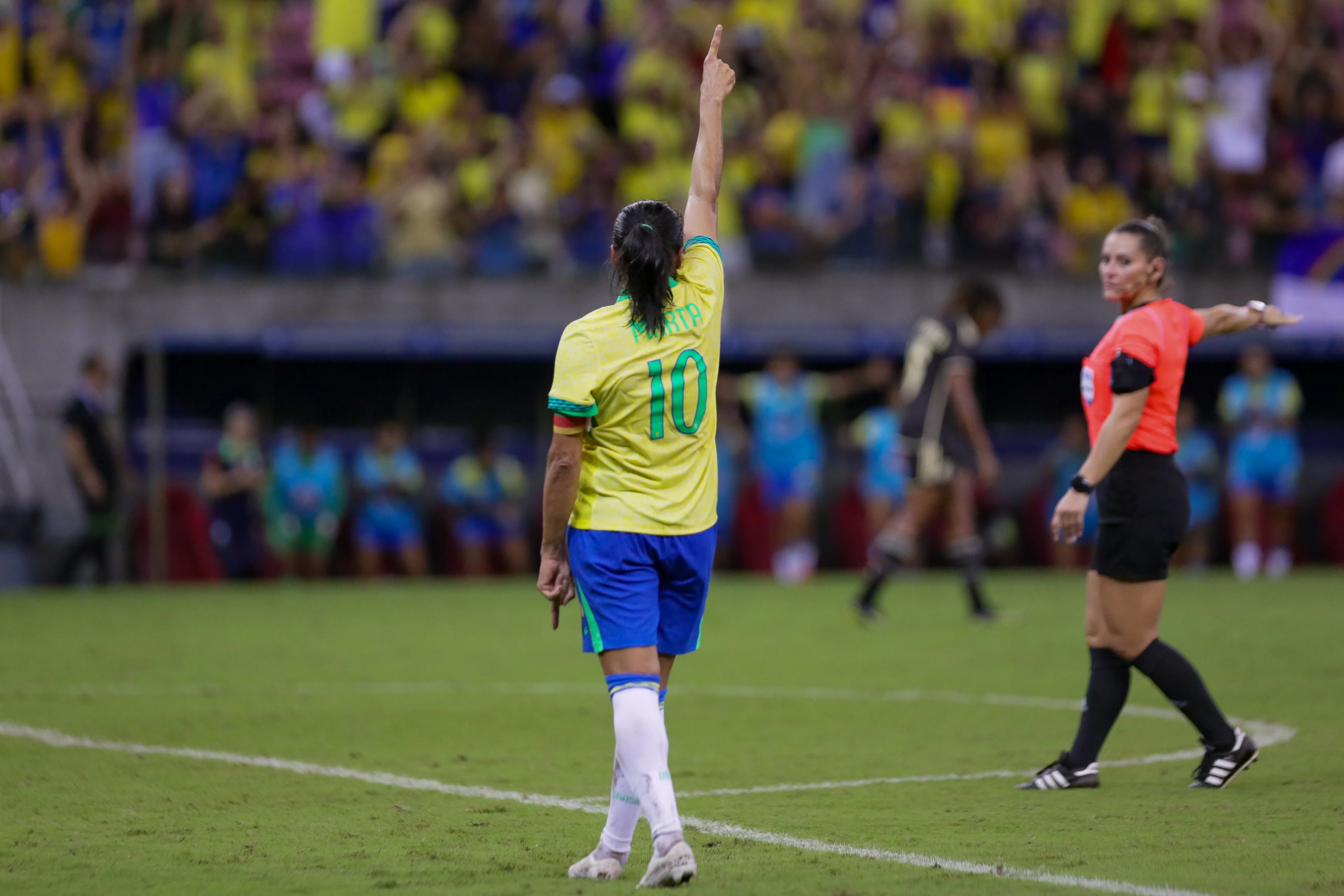 Marta com a camisa da Seleção. Foto: Rafael Vieira/AGIF