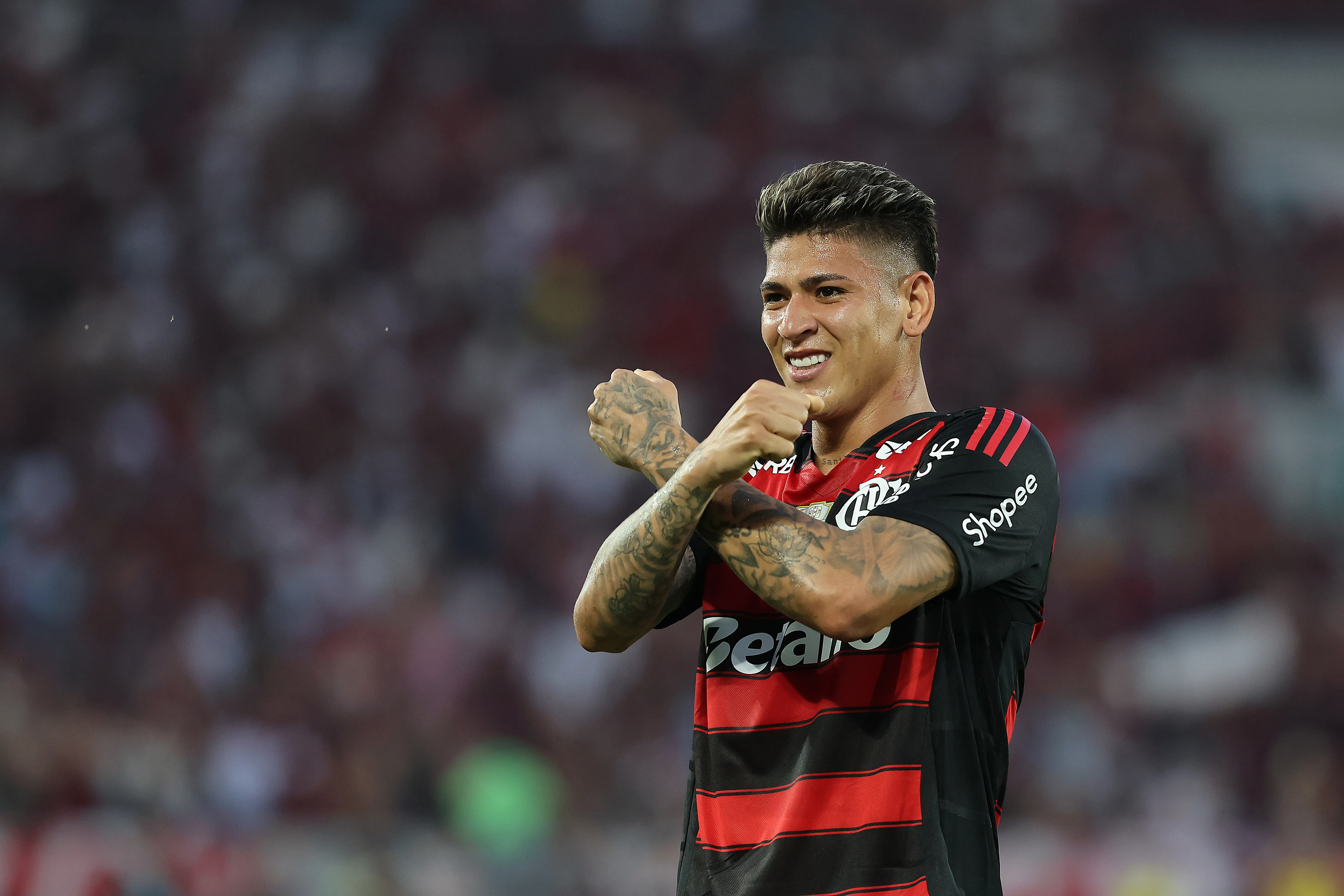 Carrascal tem formado uma parceria dinâmica e criativa com Arrascaeta no Mengão – Foto: Wagner Meier/Getty Images