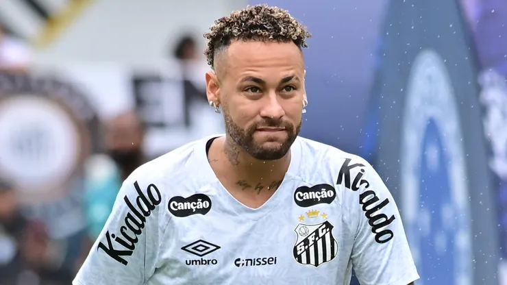 Neymar durante partida do Santos válida pelo Campeonato Brasileiro