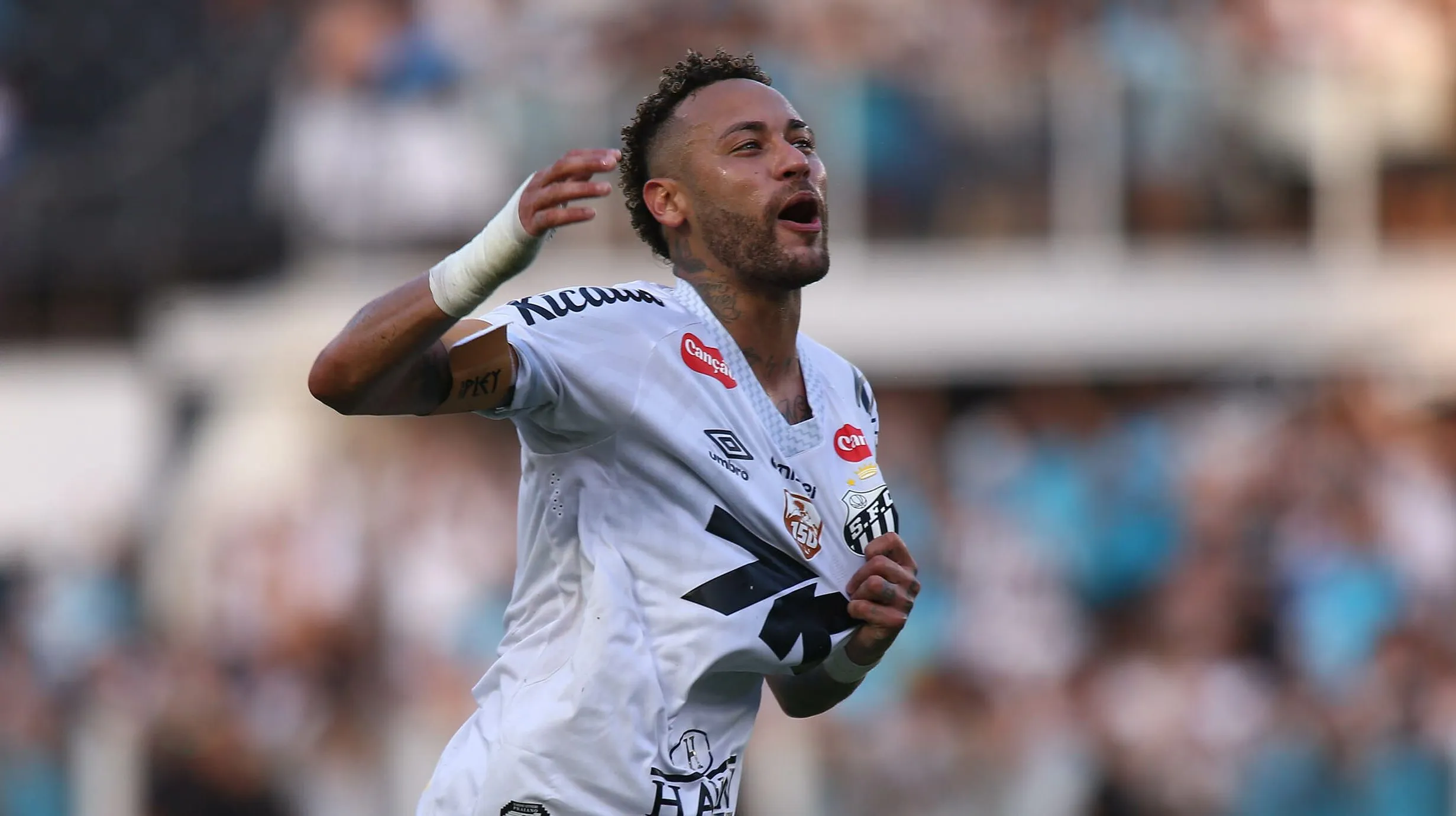 Neymar foi importantíssimo na permanência do Santos - Foto: Mauricio De Souza/AGIF.