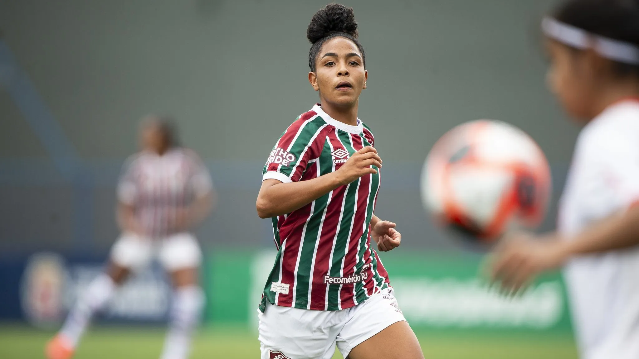 Jogadora do Fluminense feminino sub-20 em campo
