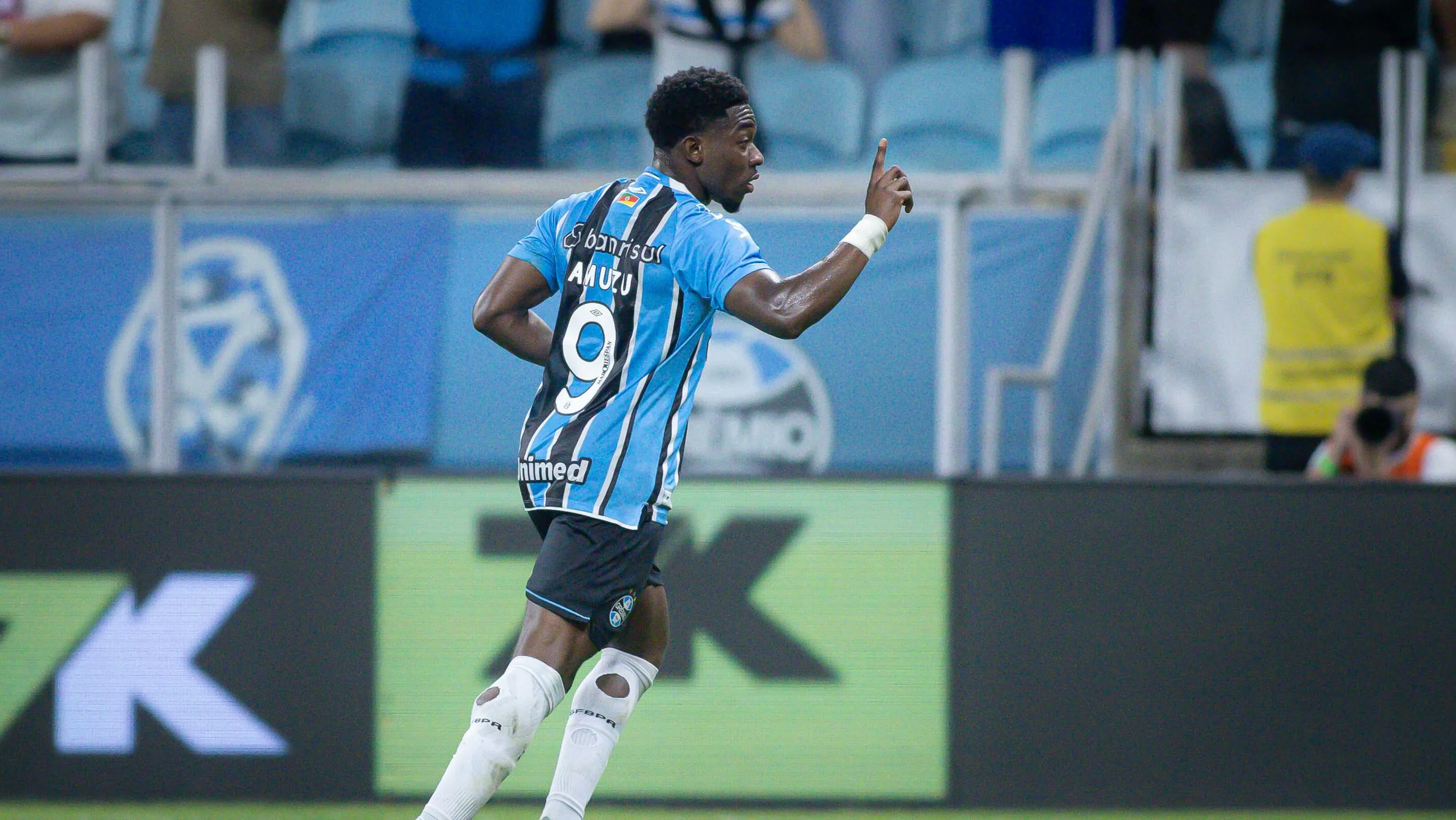 Amuzu no Grêmio. Foto: Maxi Franzoi/AGIF