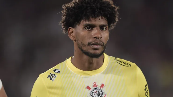 Goleiro deu a sua opinião - Foto: Thiago Ribeiro/AGIF.