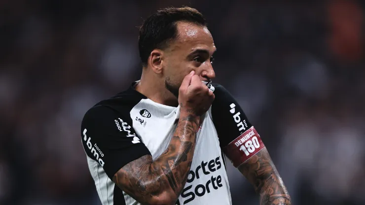 Meio-campista deu a sua opinião - Foto: Ettore Chiereguini/AGIF.