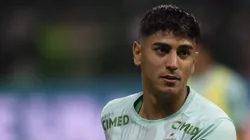 Facundo Torres durante partida do Verdão.