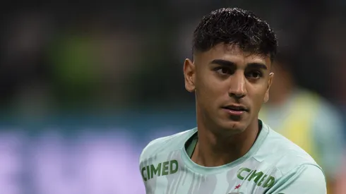 Facundo Torres durante partida do Verdão.