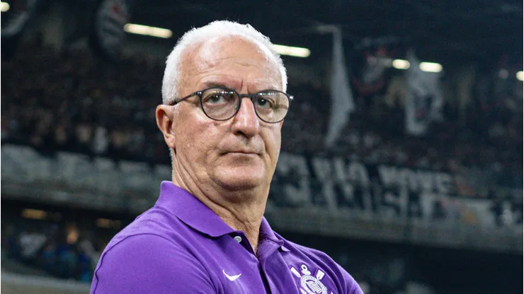 Dorival Júnior técnico do Corinthians durante partida contra o Cruzeiro. Foto: Gilson Lobo/AGIF