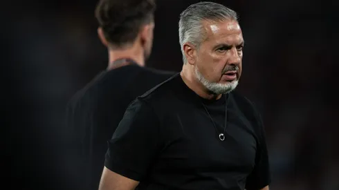 RJ – RIO DE JANEIRO – 25/08/2025 – BRASILEIRO A 2025, FLAMENGO X VITORIA – Jose Boto diretor tecnico do Flamengo antes da partida contra o Vitoria no estadio Maracana pelo campeonato Brasileiro A 2025. Foto: Jorge Rodrigues/AGIF