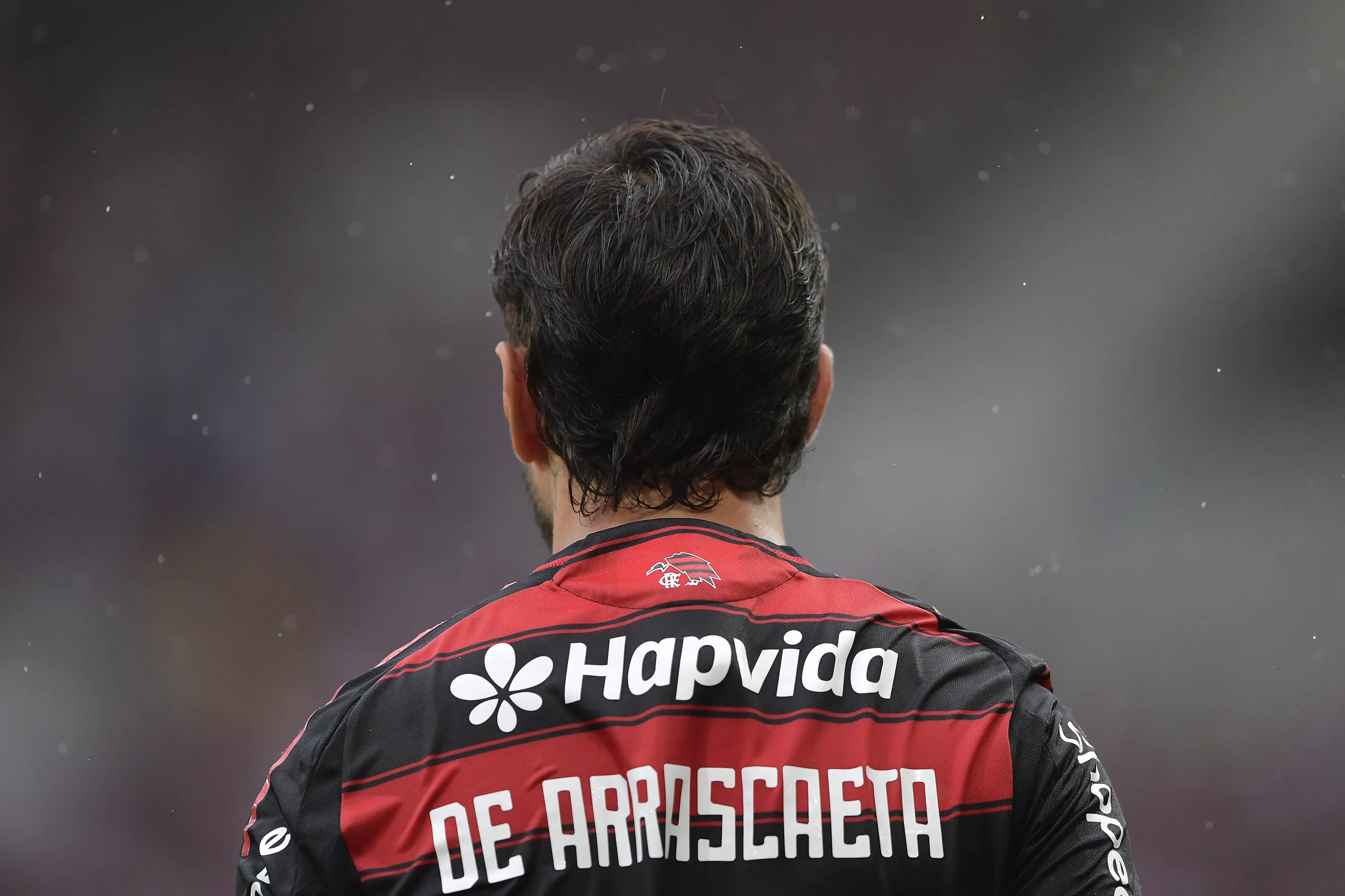 RJ – RIO DE JANEIRO – 19/10/2025 – BRASILEIRO A 2025, FLAMENGO X PALMEIRAS – Arrascaeta jogador do Flamengo durante partida contra o Palmeiras no estadio Maracana pelo campeonato Brasileiro A 2025. Foto: Thiago Ribeiro/AGIF