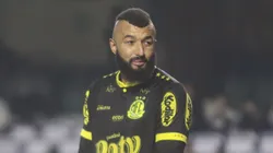 Alex Muralha jogador do Mirassol durante partida contra o Coritiba no estadio Couto Pereira pelo campeonato Brasileiro B 2024. Foto: Gabriel Machado/AGIF