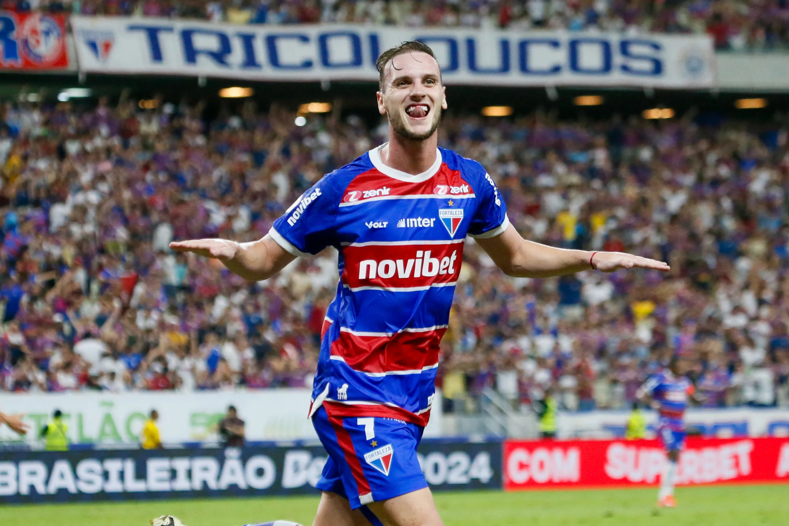 SPFC avalia dois jogadores para encaminhar troca com Fortaleza por Pochettino – Foto: Baggio Rodrigues/AGIF