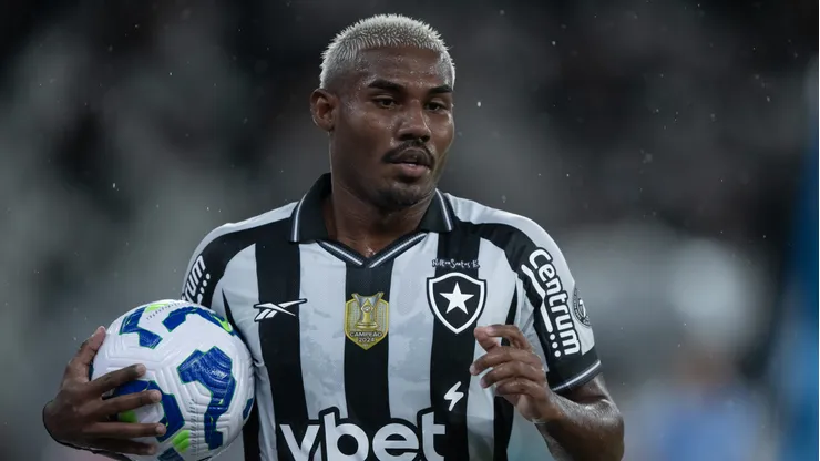 Cuiabano pelo Botafogo. Foto: Jorge Rodrigues/AGIF