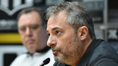 Mattos, diretor do Peixe, sofre questionamentos nos bastidores.