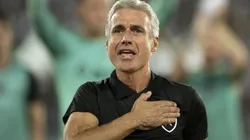 RJ - RIO DE JANEIRO - 27/06/2023 - LUIS CASTRO, TECNICO DO BOTAFOGO - Luis Castro, tecnico do Botafogo, no Engenhao, na temporadas de 2022 e 2023. Durante Foto: Jorge Rodrigues/AGIF