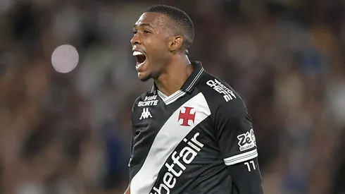 Rayan jogador do Vasco comemora seu gol durante partida contra o Fluminense no estadio Maracana pelo campeonato Copa Do Brasil 2025. Foto: Thiago Ribeiro/AGIF