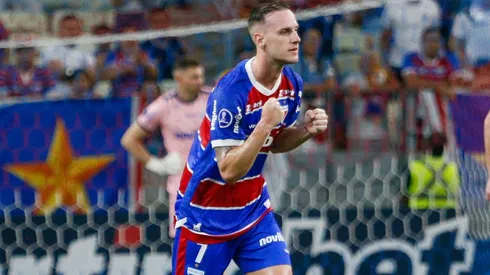 CE - FORTALEZA - 29/05/2024 - COPA SUL-AMERICANA 2024, FORTALEZA X SPORTIVO TRINIDENSE - Pochettino jogador do Fortaleza comemora seu gol durante partida contra o Sportivo Trinidense no estadio Arena Castelao pelo campeonato Copa Sul-Americana 2024. Foto: Baggio Rodrigues/AGIF