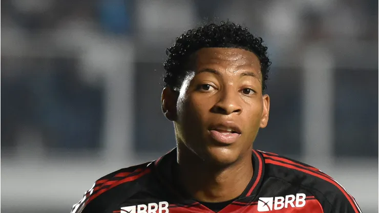 Plata pode ser titular neste sábado (13).
