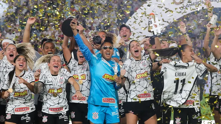 Brabas campeãs da Libertadores. Foto: FocoUy/AGIF
