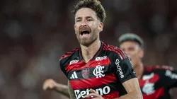 Léo Pereira comemorando pelo Flamengo - Foto: Thiago Ribeiro/AGIF