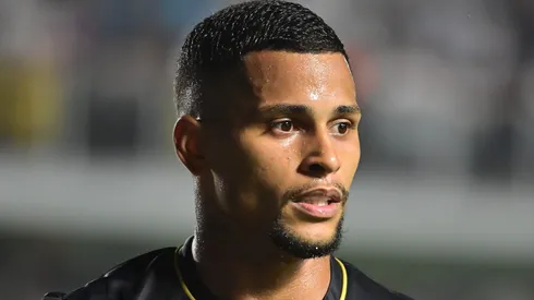 Mailton em partida pelo São Paulo - Foto: Jota Erre/AGIF