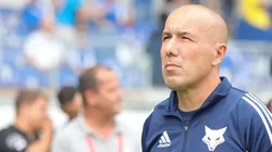MG - BELO HORIZONTE - 09/11/2025 - BRASILEIRO A 2025, CRUZEIRO X FLUMINENSE - Leonardo Jardim tecnico do Cruzeiro durante partida contra o Fluminense no estadio Mineirao pelo campeonato Brasileiro A 2025. Foto: Gilson Lobo/AGIF