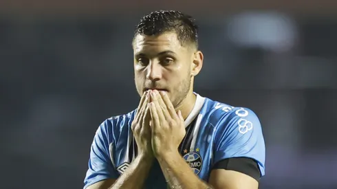 Camilo lamentando derrota para o São Paulo, no Morumbis.