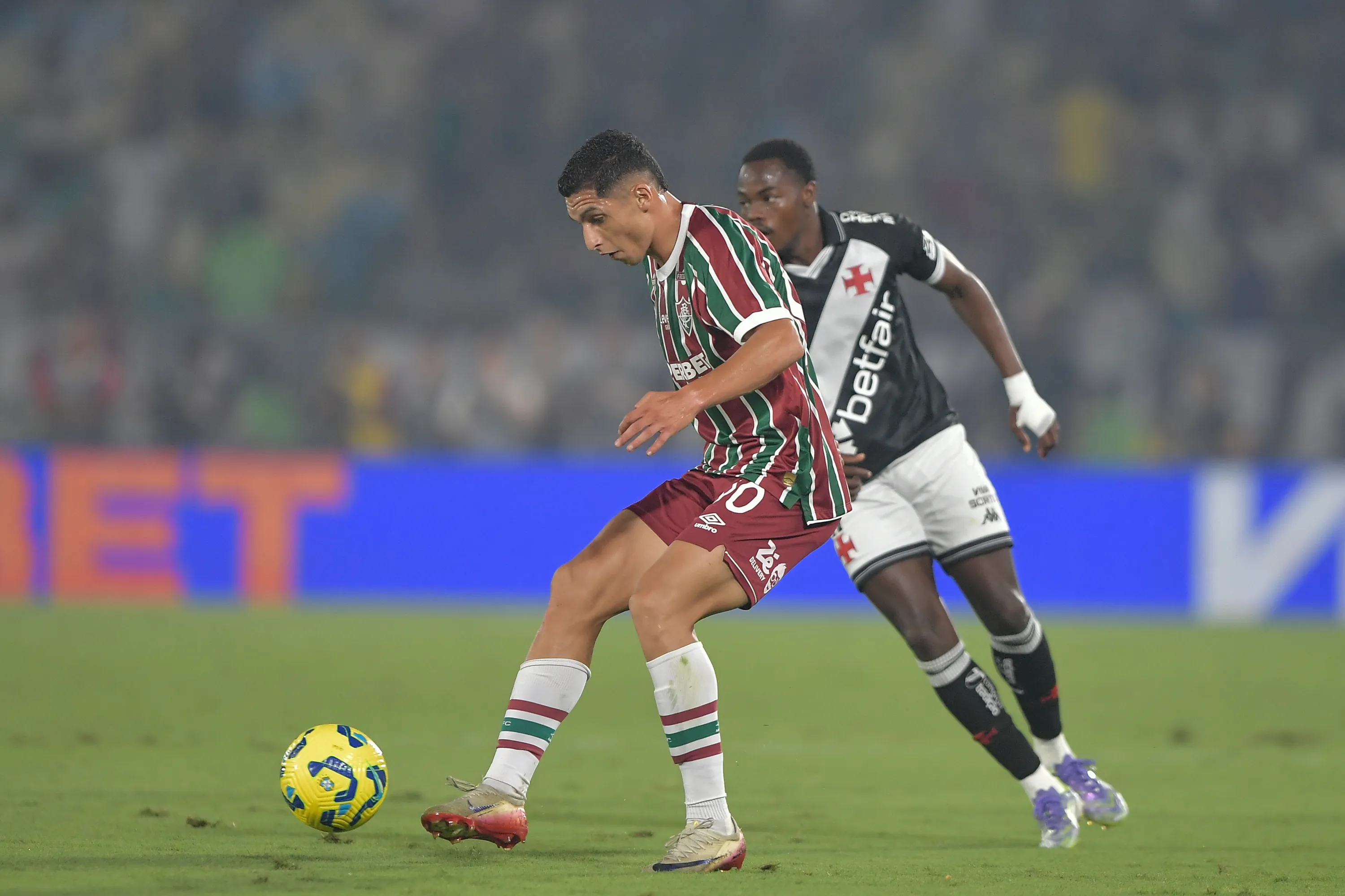 Serna jogador do Fluminense durante partida contra o Vasco no estadio Maracana pelo campeonato Copa Do Brasil 2025. Foto: Thiago Ribeiro/AGIF