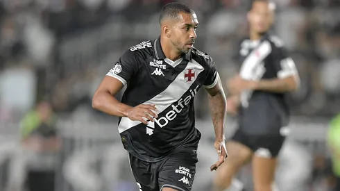 Paulo Henrique comanda a lateral direita do Vasco na temporada