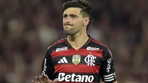 Giorgian De Arrascaeta novamente se destacou na vitória do Flamengo (Photo by Dhavid Normando)
