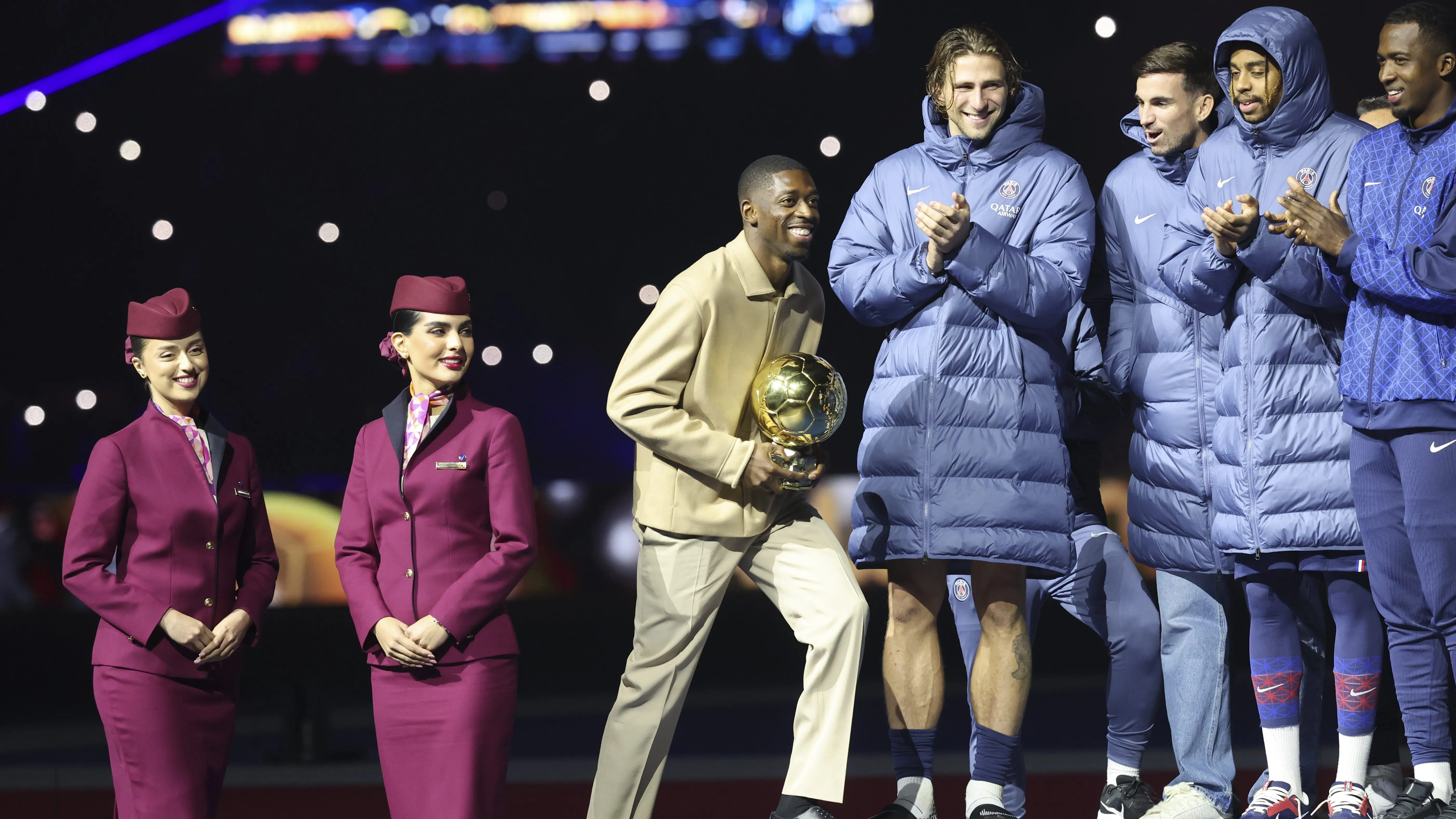 Dembélé ganhou a Bola de Ouro. (Photo by Catherine Steenkeste/Getty Images for Qatar Airways)