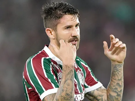 Torcida do Fluminense critica Everaldo no clássico contra o Vasco